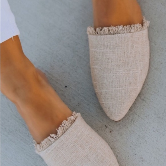 Natural | Woven Fringe Flat Mule - Picture 4 of 8